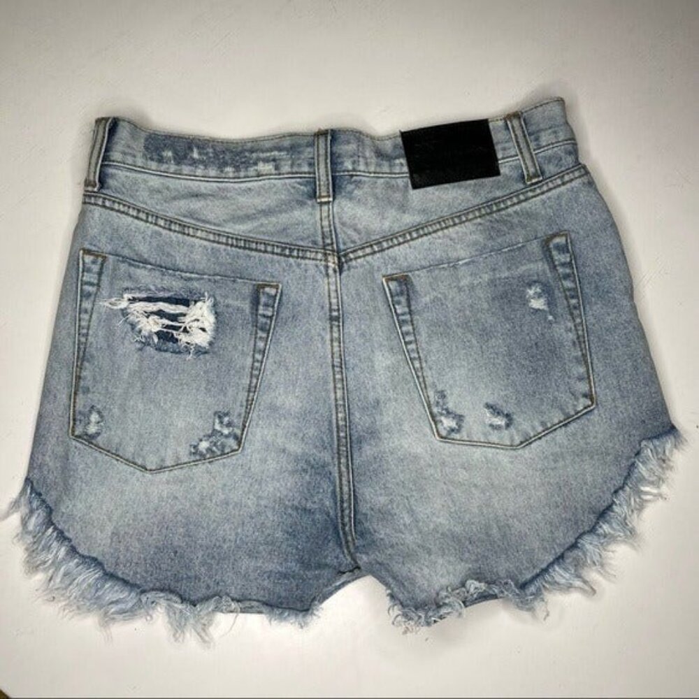 One Teaspoon Bandits Light Wash Distressed Denim Shorts Size 27 Frayed Hem - Picture 5 of 11